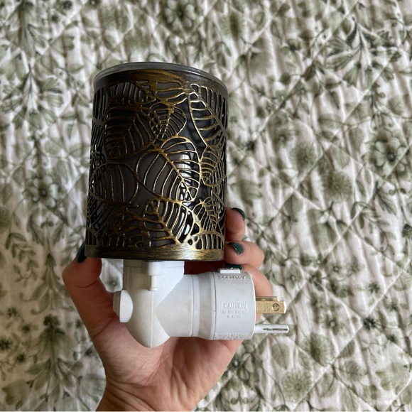 Scentsy Aspen Mini Warmer Wax Melter - Picture 3 of 5